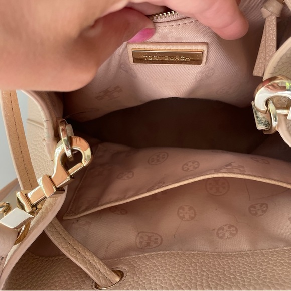 Tory Burch Light Nude Pink Bucket Bag Crossbody Purse - Picture 13 of 16